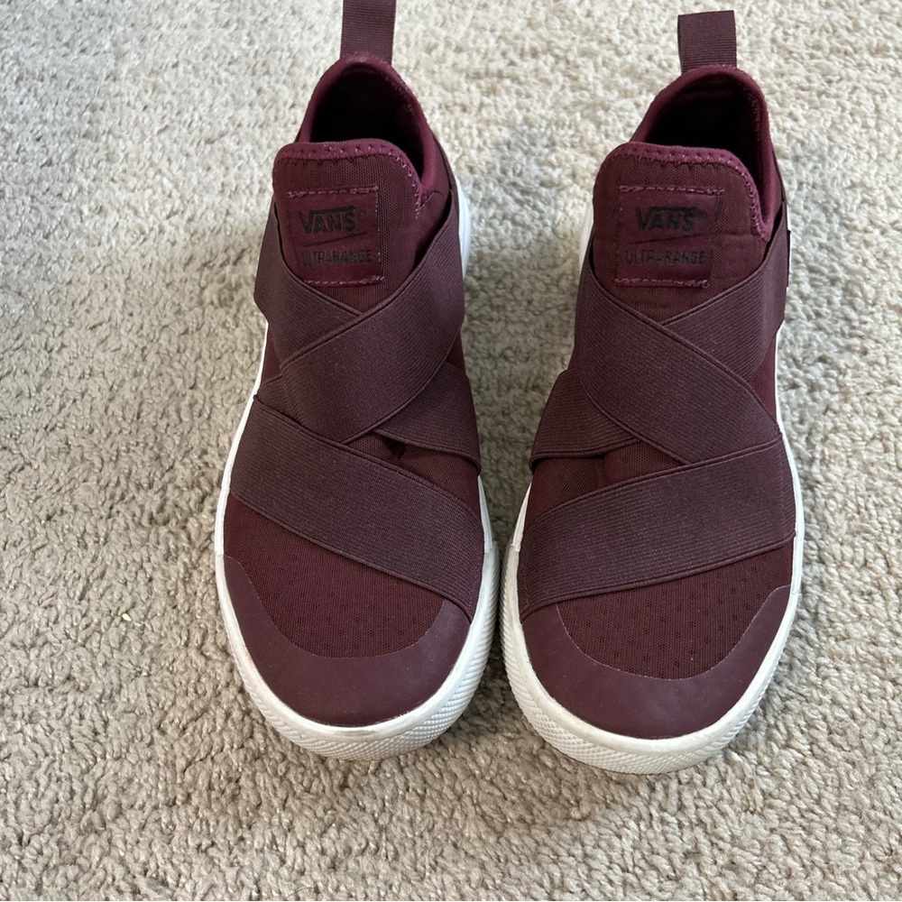 Vans High-Top Slip-On Sneakers in Burgundy unisex men’s  7 , women’s 8.5
